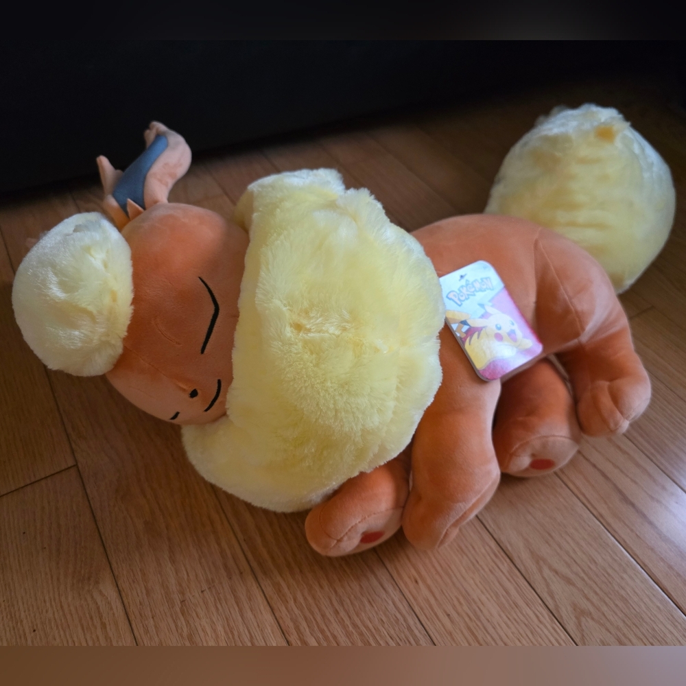Pokémon Sleeping Flareon Plushie